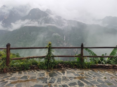 赏秋，来迪庆寻那处住在风景里的感觉