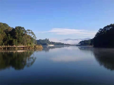 秋游梅子湖，一首长诗赠山河！