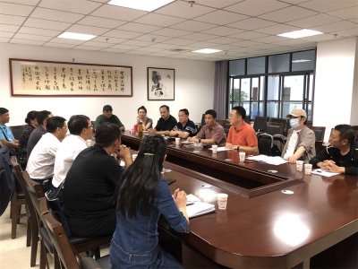 云南省文化馆专家组赴大理州审看选送全国“群星奖”作品修改情况