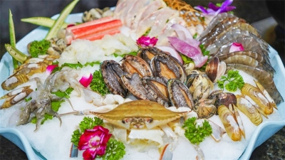 安宁这家神秘餐厅，吸引无数“昆虫”驱车前往……