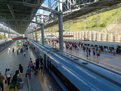 中秋返程高峰：云南铁路今日预计发送16万旅客