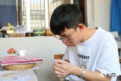 亮相央视！大理这位00后非遗传承人太“有料”了
