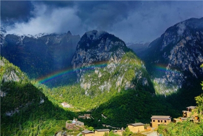  我在世界的香格里拉等您！来自迪庆州文化和旅游局的国庆出游提示请查收！