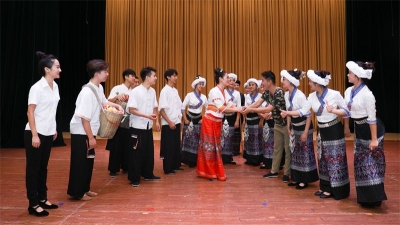 “百合花开，黄哩声声”——普洱景谷首个少数民族曲艺作品参选云南省曲艺展演