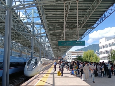 国庆黄金周云南铁路预计发送旅客220万人次 这些线路可享优惠