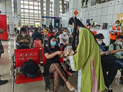 中秋小长假云南省内机场运送旅客近27.8万人次