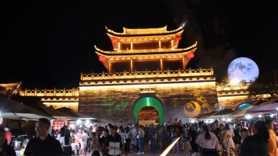 迎湖“捞”月，龙潭映月……普洱赏月之旅的N种打开方式！
