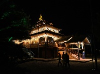 图集 | “流光溢彩夜更美”云南民族村夜游之旅