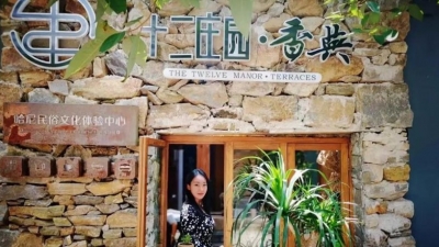 宿在红河 | 置身梯田中   梦入仙境里  香典四时候君来