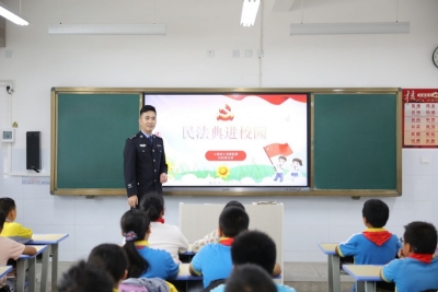 我为群众办实事丨法制宣讲课走进开远校园