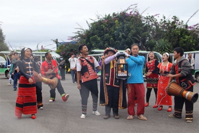 薪火相传，生生不息！以“一盏茶灯”弘扬云南茶艺