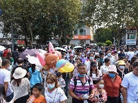 图集 | 国庆游昆明 市中心步行街火热