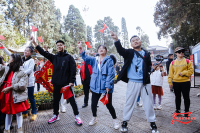 “庆祝建党百年快闪第二场合唱专场”在西山聂耳墓启动