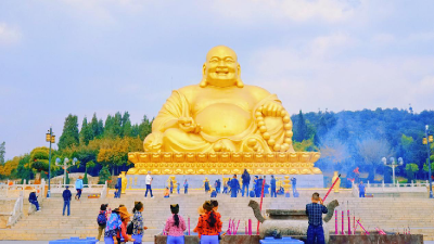 在小城弥勒，打开森林旅居“心”窗口！