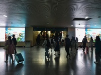 图集 | 国庆首日 昆明站旅客出行密集