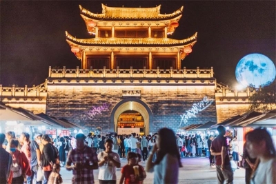 祖国好 家乡美丨国庆首日接待游客8.7万人次 普洱文旅市场假日活动丰富多彩