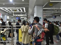 图集 | 假期最后一天 昆明迎来返城高峰