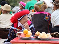 图集 | 民俗文化荟萃香格里拉世界第一村尼汝 祭山跑马节
