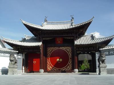 德宏州：建好“硬设施”提升“软实力”，打造国际知名的四季康养旅游胜地