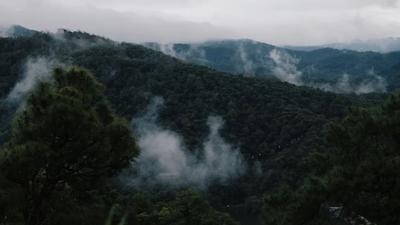 巍巍山川 古道苍苍 重走秋雨中的茶马古城
