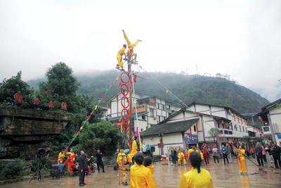 文化 | 昭通高杆狮子舞