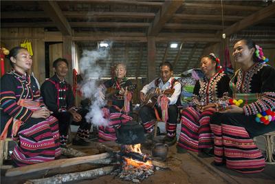 丁真来云南了！来与阳光男孩一起游云南吧！