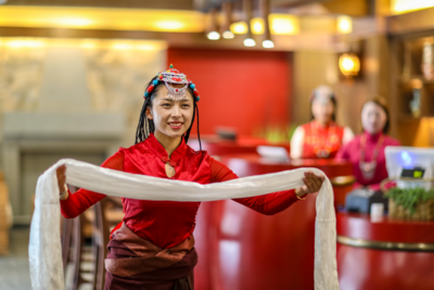 漫步藏文化风情街： 独克宗花巷入列云南省旅游休闲街区名单 