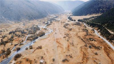 冬游香格里拉｜在普达措看大雪纷飞 如梦似幻  