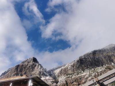 昆明轿子山景区迎来冰雪旺季