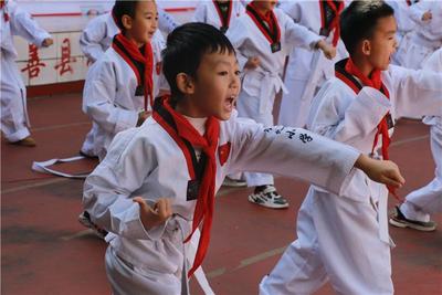 昭通市永善县示范小学举办“童心向党、快乐成长”第十五届校园艺术节