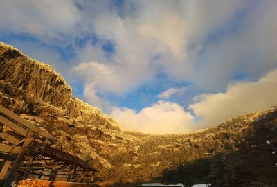 昆明轿子山景区迎来冰雪旺季