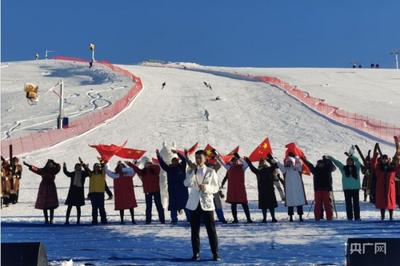 第十五届冬博会在可可托海举行冰雪嘉年华活动