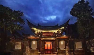 在千年建水古城里，找寻青砖瓦黛间的绝美民宿