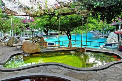 来个旧，打卡藏在森林里的温泉