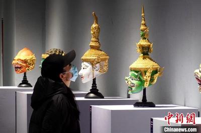 第七届丝绸之路国际艺术节艺术作品展在西安举行