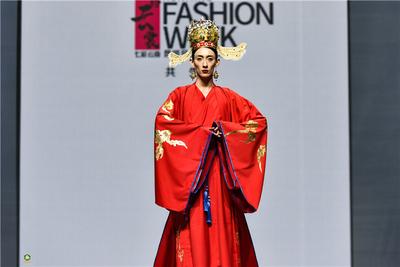 图集 | 丝路云裳·七彩云南2021昆明民族时装周（保山）