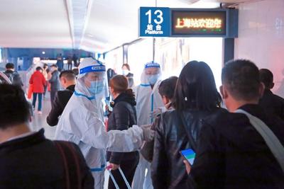 元旦火车票明起开抢 多地要求进返城须持核酸证明