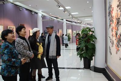 展现“巾帼风采”！云南省女画家美术作品邀请展在普洱市美术馆开展