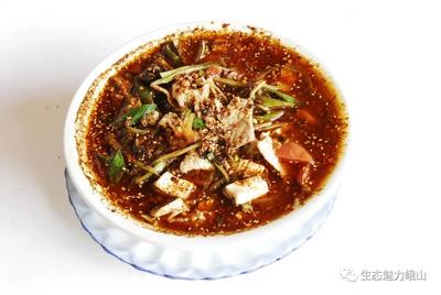 中老铁路风光好 | 坐着动车来峨山 享特色美食