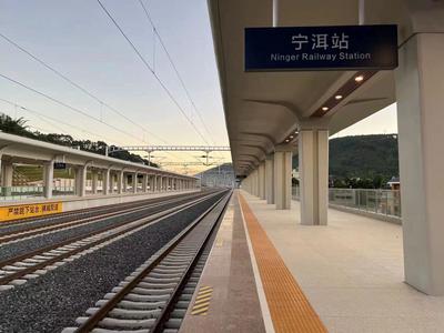 坐上火车游普洱，打卡普洱山云海奇观！