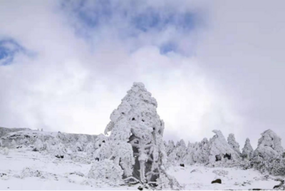 不用出春城 来轿子雪山开启赏雪玩冰模式