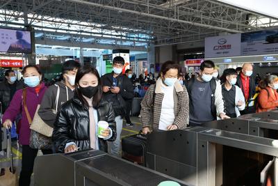 云南铁路：元旦假期发送旅客43万人次