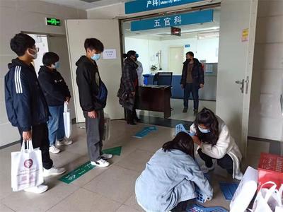 新春迎读者 温馨送书乐——大理州漾濞县图书馆开展送书活动