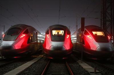 武铁1月23日起加开“夜行高铁”助南方旅客返乡过年