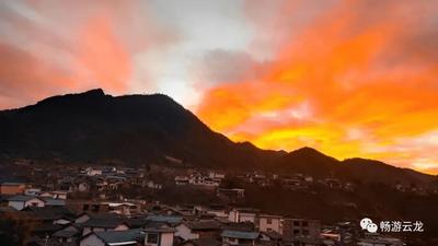 朝霞说：早起的人，我不会辜负你