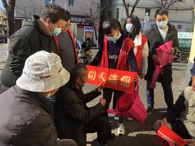 玉带街道中卫社区举办2022年“迎新春 赠春联”活动