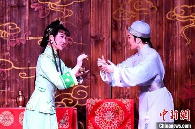 戏曲荟萃三坊七巷 演绎古厝“坊巷人物”
