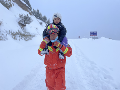 游客被困白马雪山  迪庆消防2天内解救14名被困人员