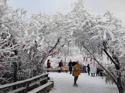 2022年元旦重慶A級旅游景區游客量達275.6萬人次   冰雪、溫泉項目受歡迎