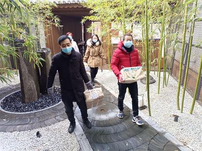 大理巍山：图书馆住进了客栈里